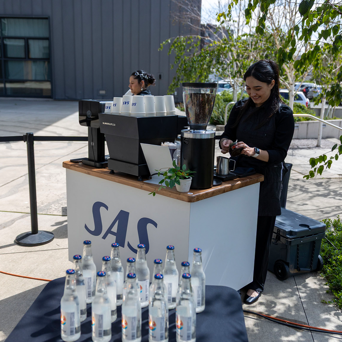 4-Square_1160x1160_services